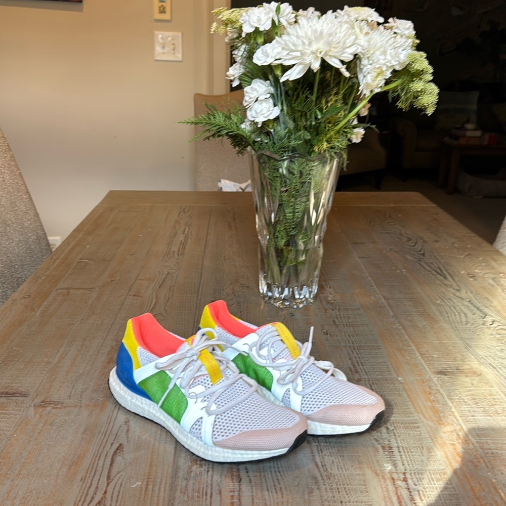 Stella McCartney Adidas Ultra Boost size US 8.5. Worn a few times only. Like new